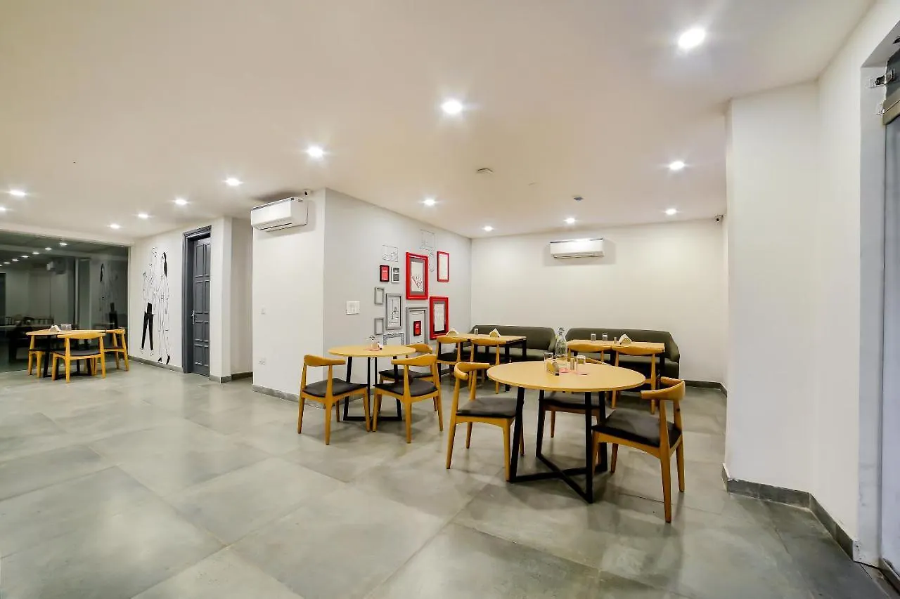 *** Hotel Oyo Townhouse 223 Kanhai Chowk Sector 45 India