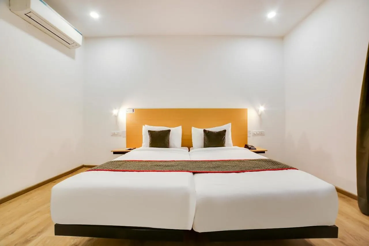 Oyo Townhouse 223 Kanhai Chowk Sector 45 Hotel Gurgaon